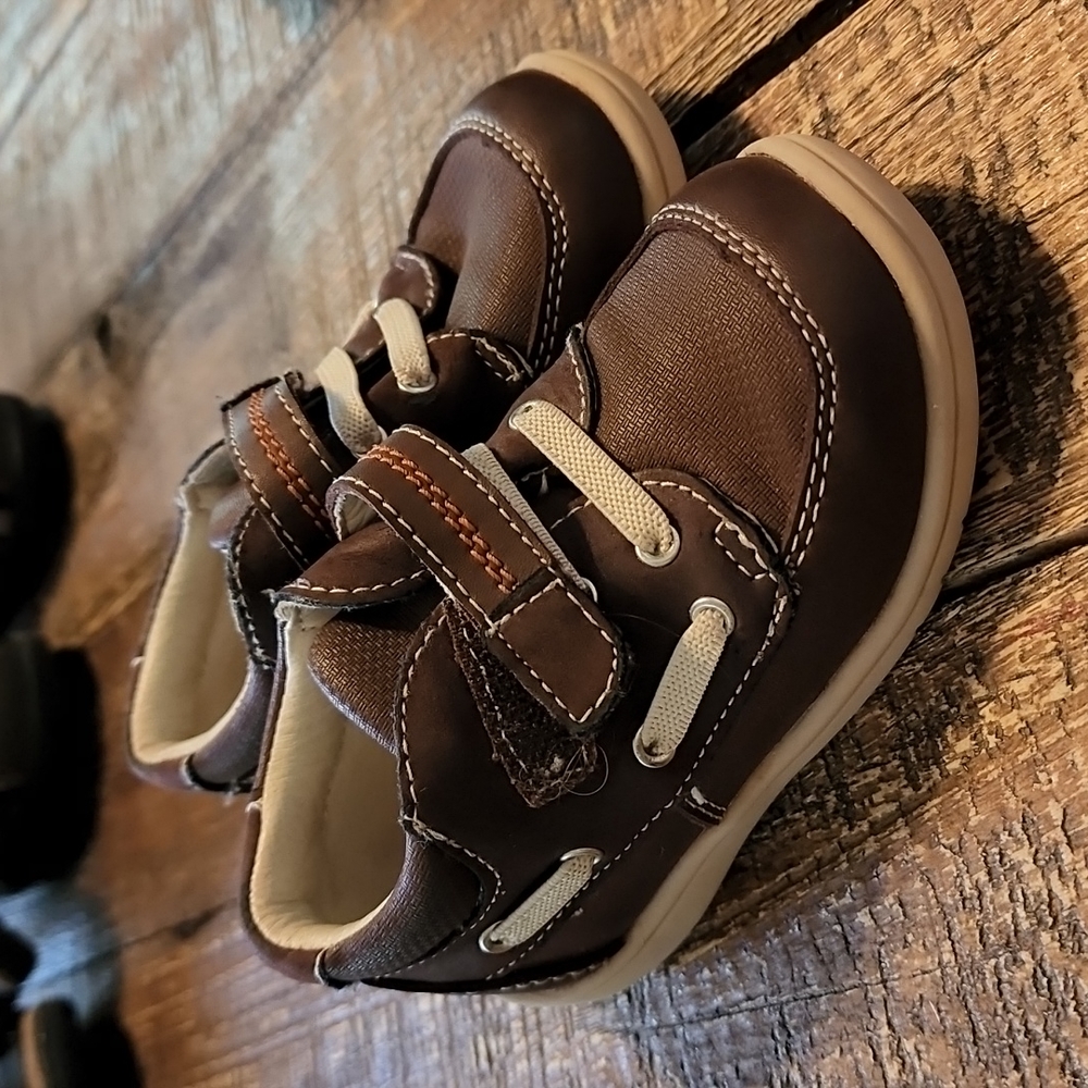 Mobility Kids Shoe - Picture 4 of 6